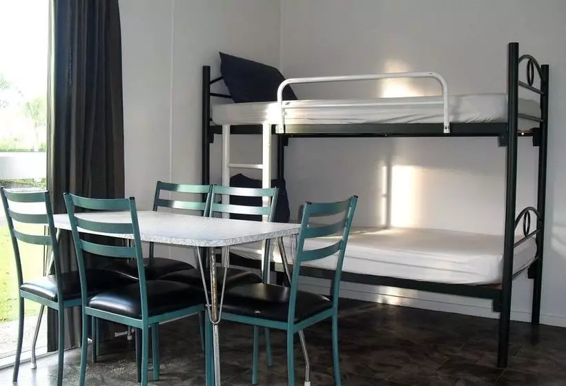 Отель Mercury Bay Holiday Park