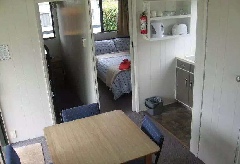 Отель Mercury Bay Holiday Park