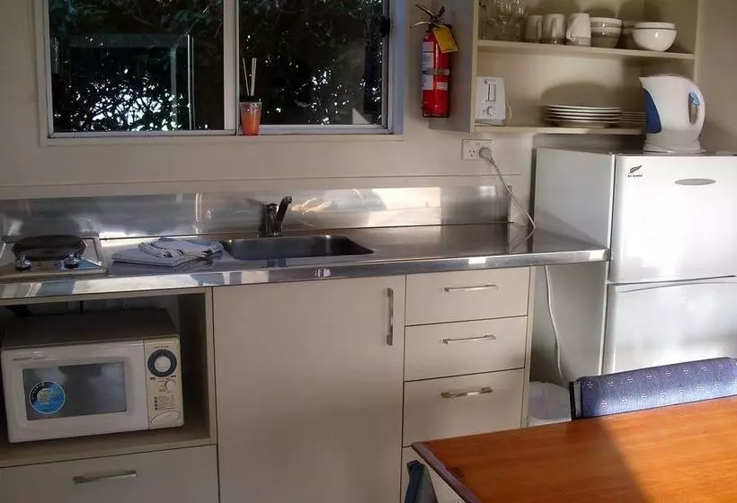 Отель Mercury Bay Holiday Park