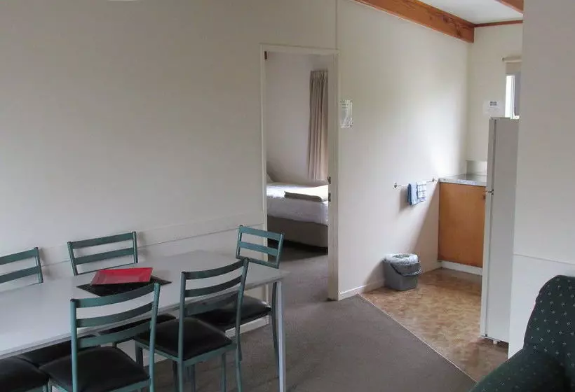 Отель Mercury Bay Holiday Park