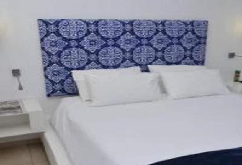 בית מלון כפרי Sand River Resort