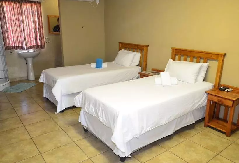 هتل Sand River Resort