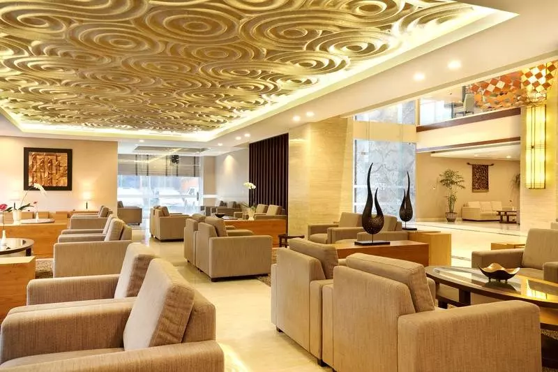 ホテル Santika Premiere Gubeng Surabaya