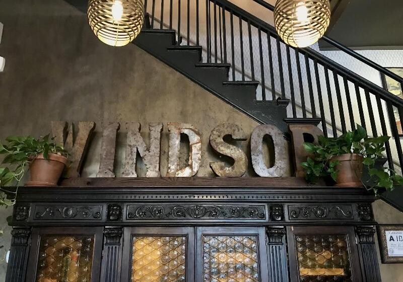 בית מלון כפרי The Windsor Asheville