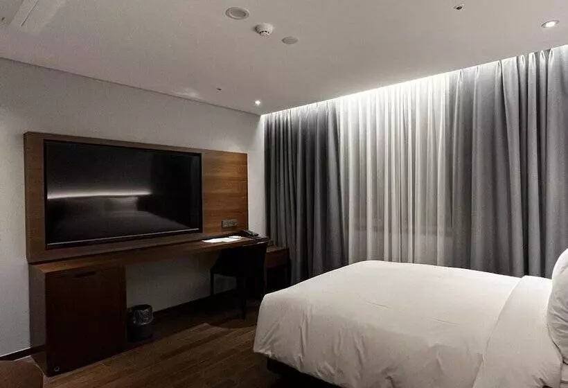 בית מלון כפרי Themarevo