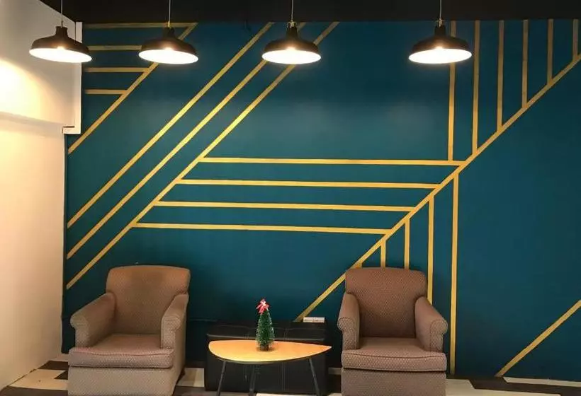 هتل Kavy Boutique