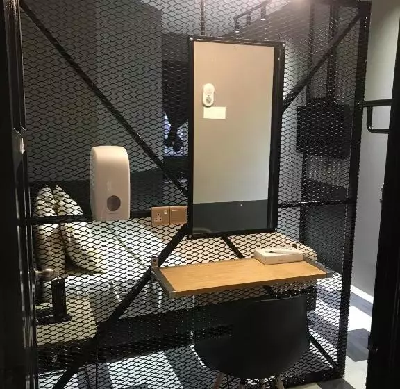 هتل Kavy Boutique