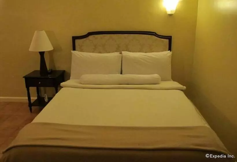 Marco Vincent Dive Resort