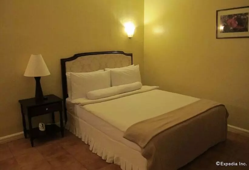 Marco Vincent Dive Resort