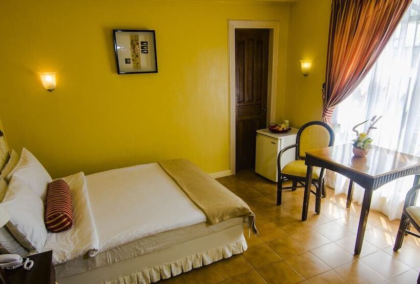 Marco Vincent Dive Resort