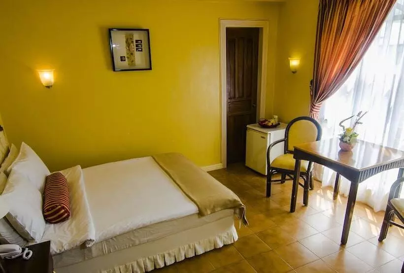 Marco Vincent Dive Resort