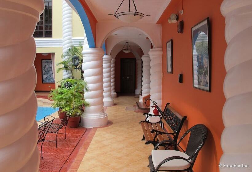 Marco Vincent Dive Resort