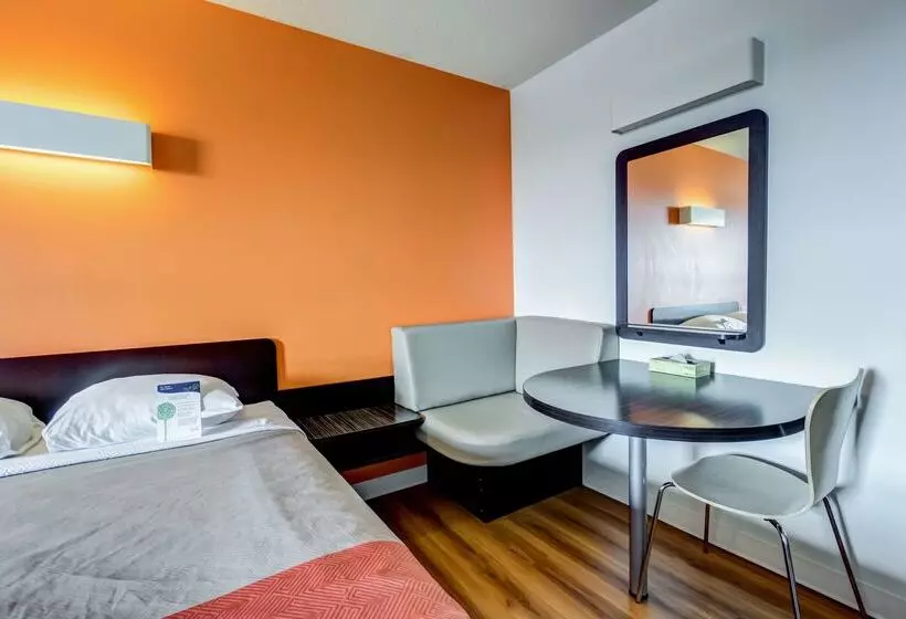 모텔 Joys Inn Innisfail, Ab