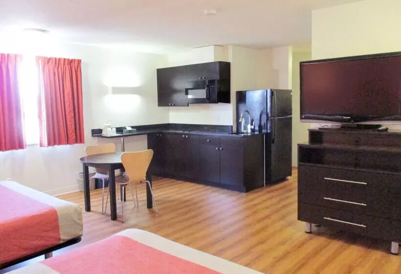 모텔 Joys Inn Innisfail, Ab