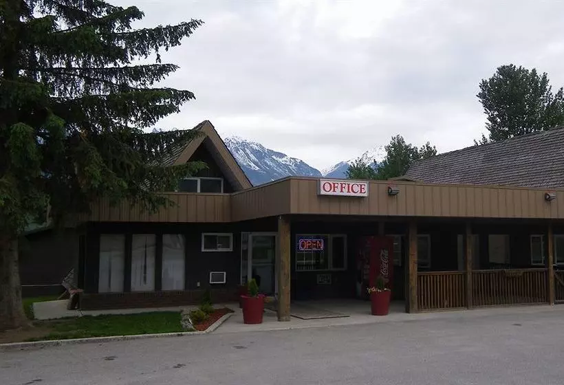 فندق على الطريق Selkirk Inn