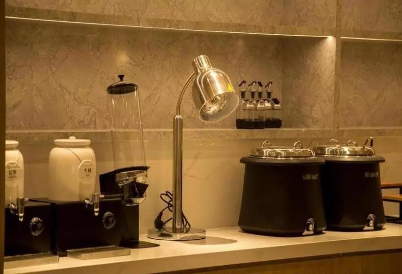 Hanting Premium Hotel Yantai Laishan Yingchun Street