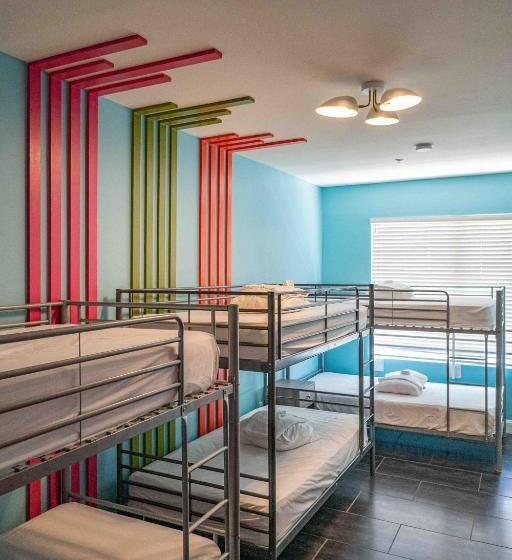 فندق صغير Beds N' Drinks