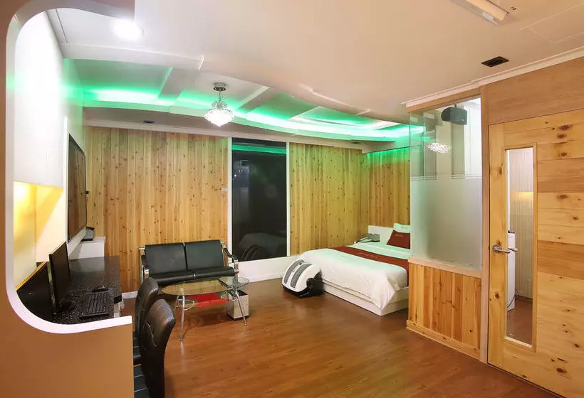 汽车旅馆 G&g Yeonsan