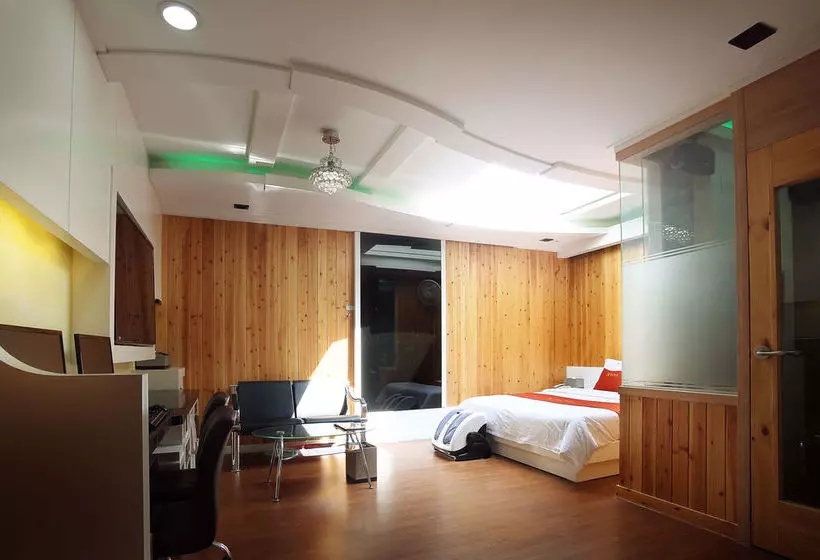 汽车旅馆 G&g Yeonsan