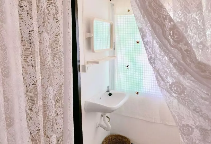 Отель A2k Paradise Guesthouse Adults Only