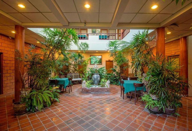 Hotel Baan Khachathong Hua Hin