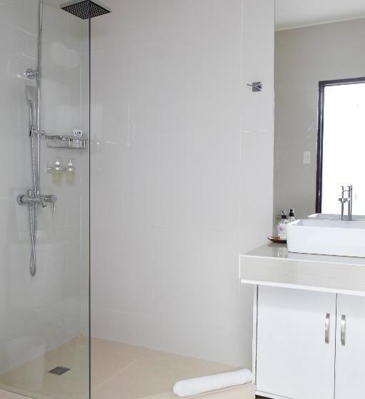 فندق Blue Marina Boracay