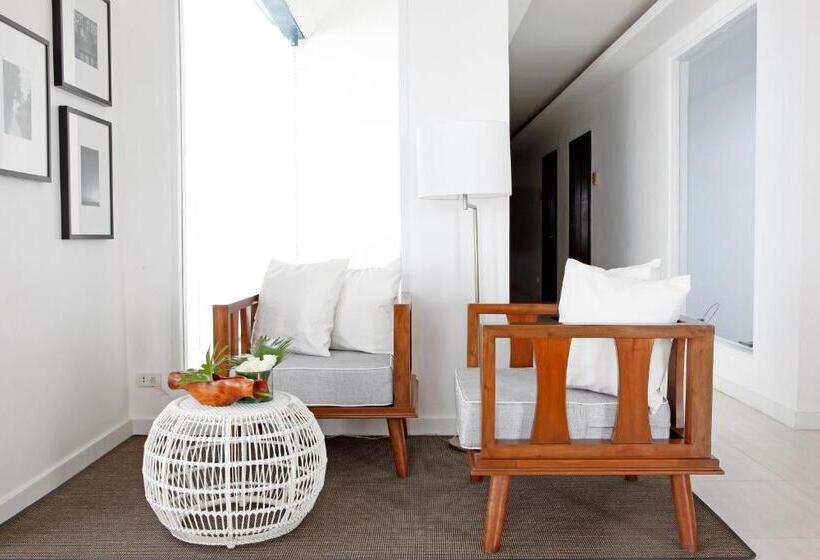 فندق Blue Marina Boracay