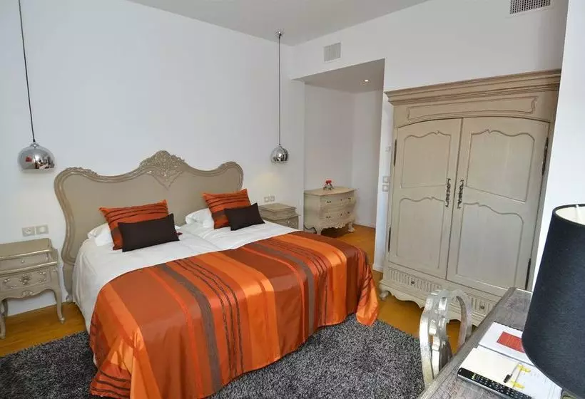 هتل La Villa Toscane