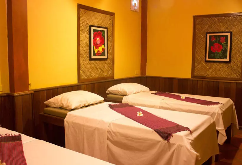 هتل 160 Angkor Villa