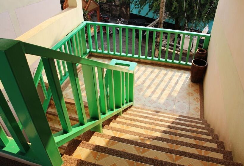 Отель Tamarind Residences Khonkaen บ้านแทมมารีน