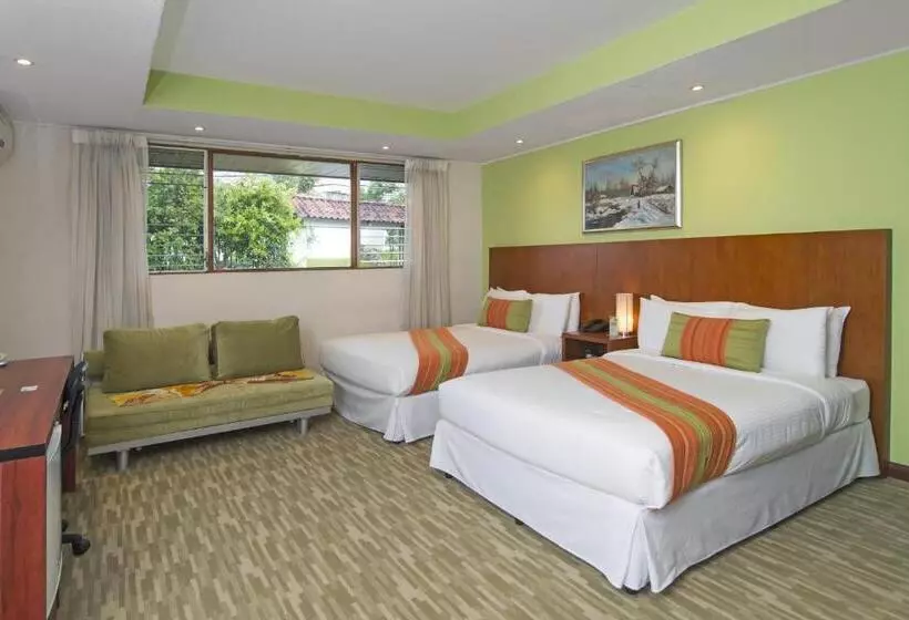 هتل Terrazas De Golf Boutique