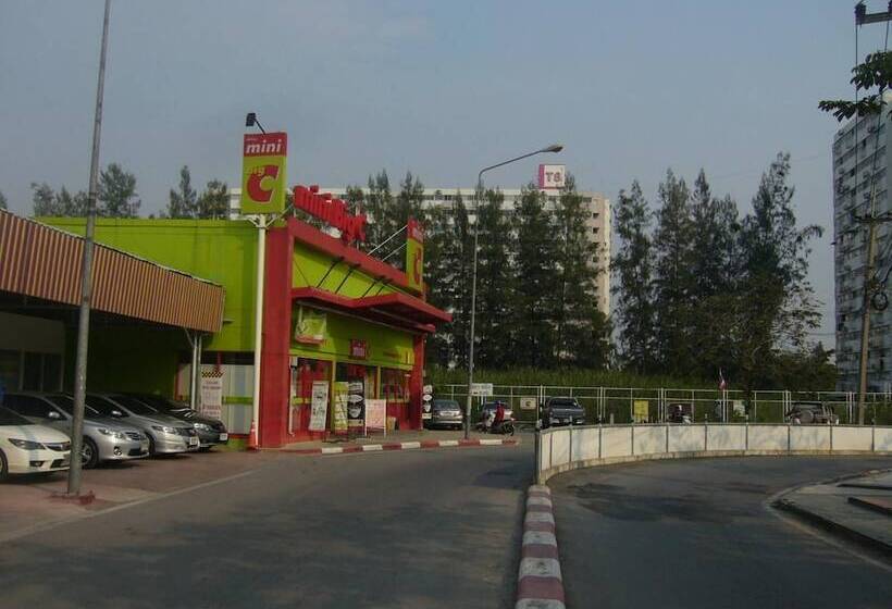 Impact Don Mueang Bangkok Guest House