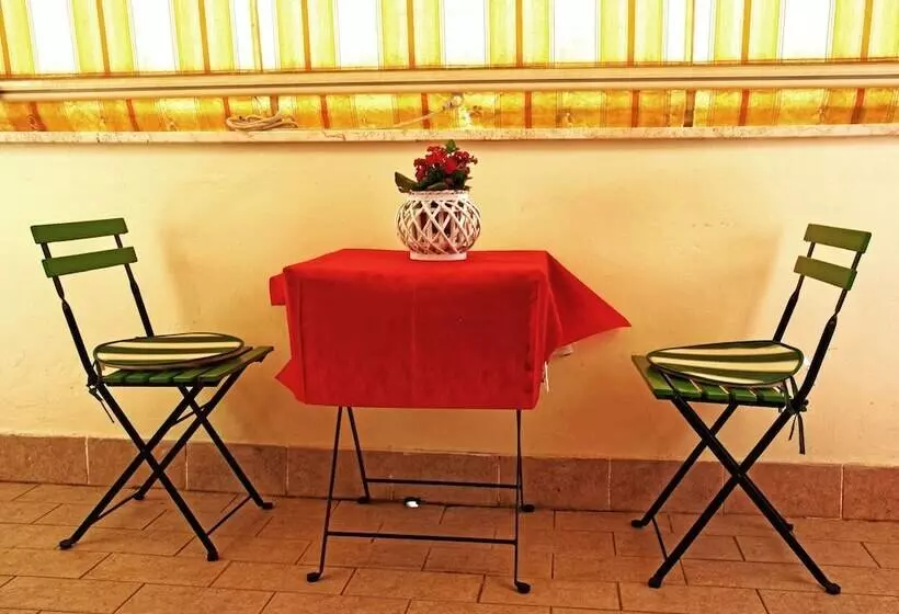 Patty S Aparthotel Arezzo