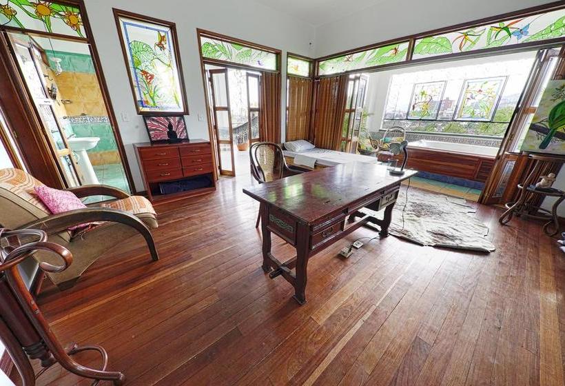 הוסטל Casa Miraflores