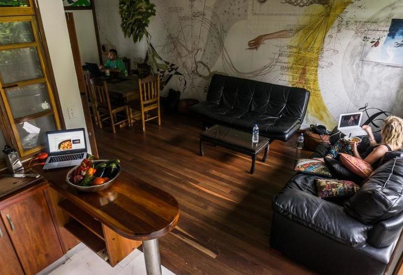 הוסטל Casa Miraflores