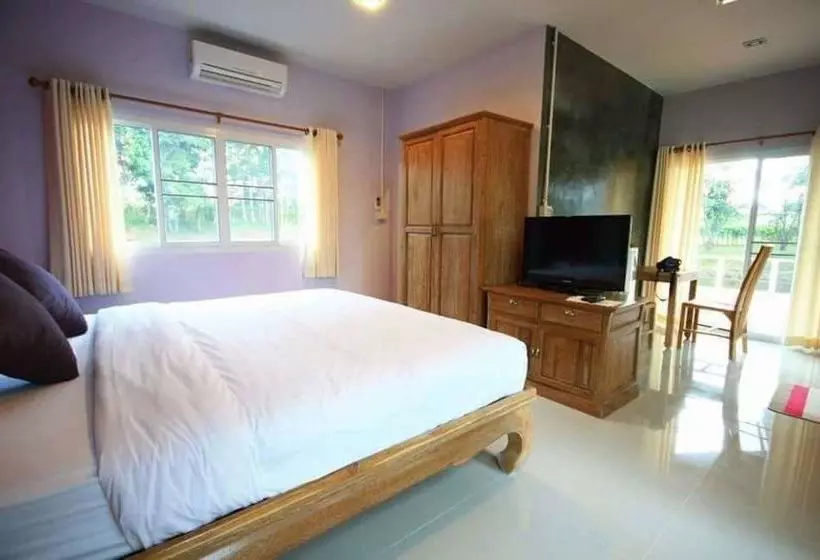 Hotel Baan Suan Him Doi