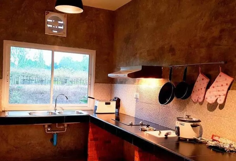 Hotel Baan Suan Him Doi