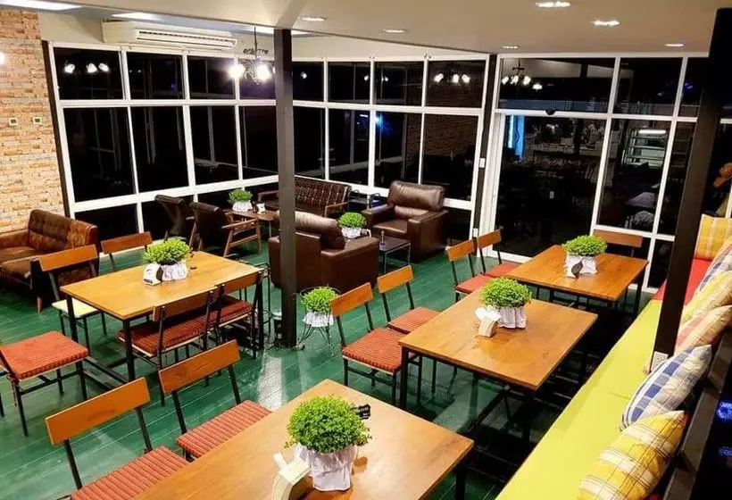 Hotel Baan Suan Him Doi