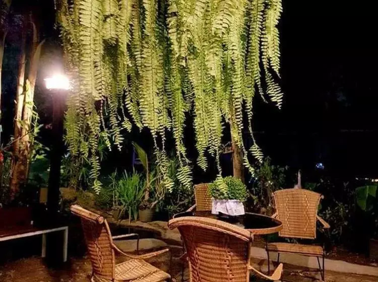 Hotel Baan Suan Him Doi