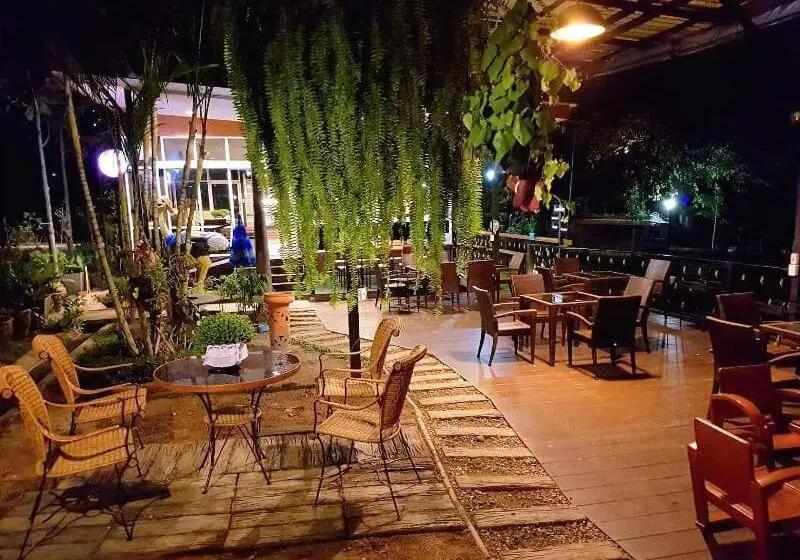 ホテル Baan Suan Him Doi