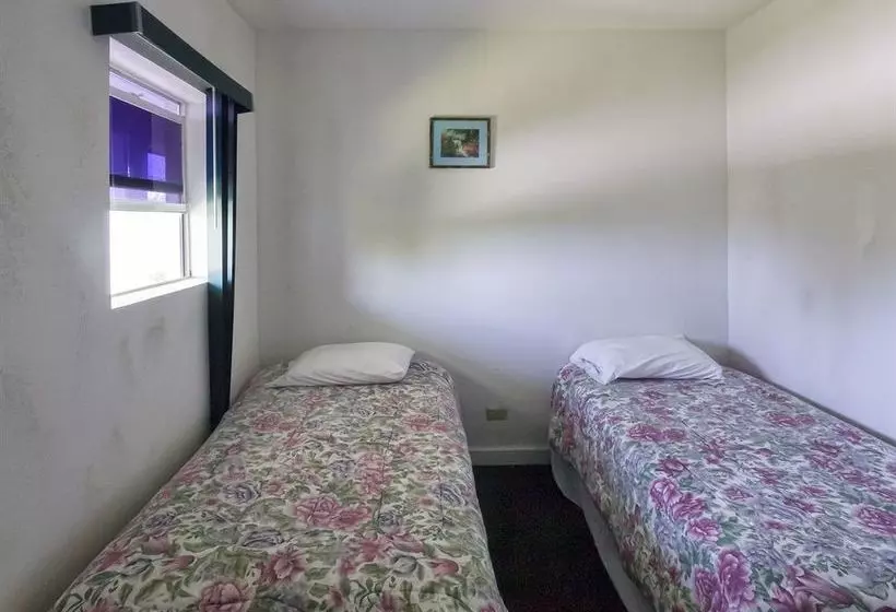 هتل Boogie Pond Lodge