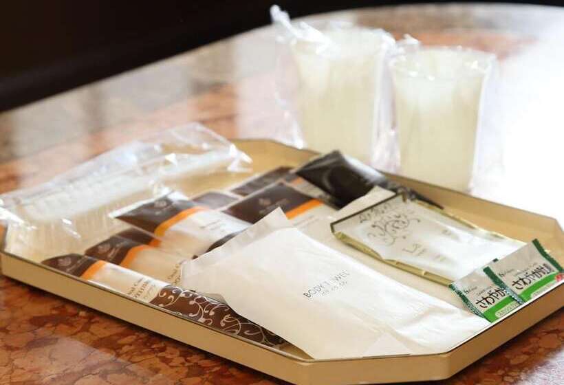 酒店 Fine Garden Toyonaka Osaka Interntl Airport - Adults Only