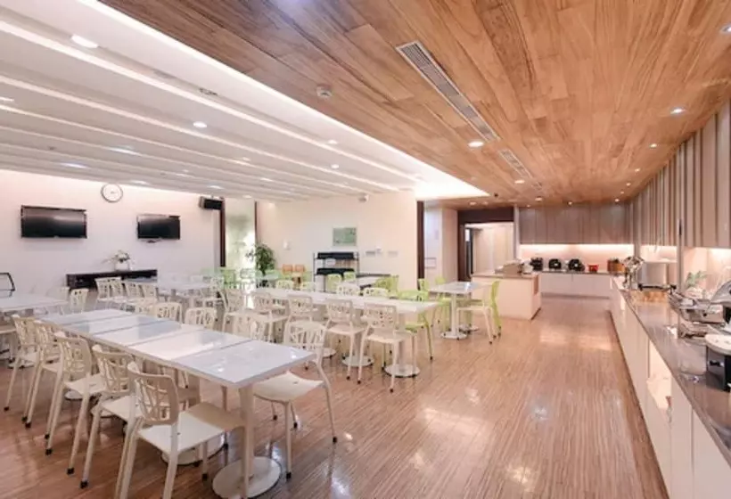 Kiwi Express Hotel   Kaohsiung Station