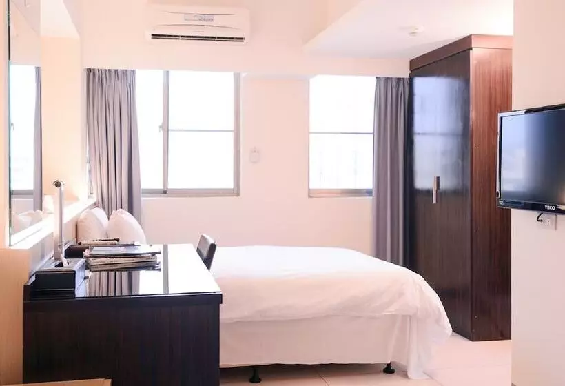 Kiwi Express Hotel   Kaohsiung Station