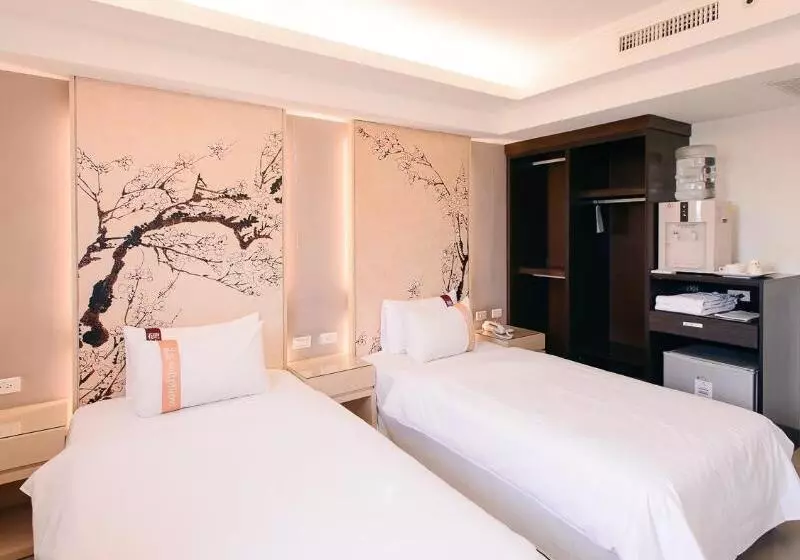 Kiwi Express Hotel   Kaohsiung Station