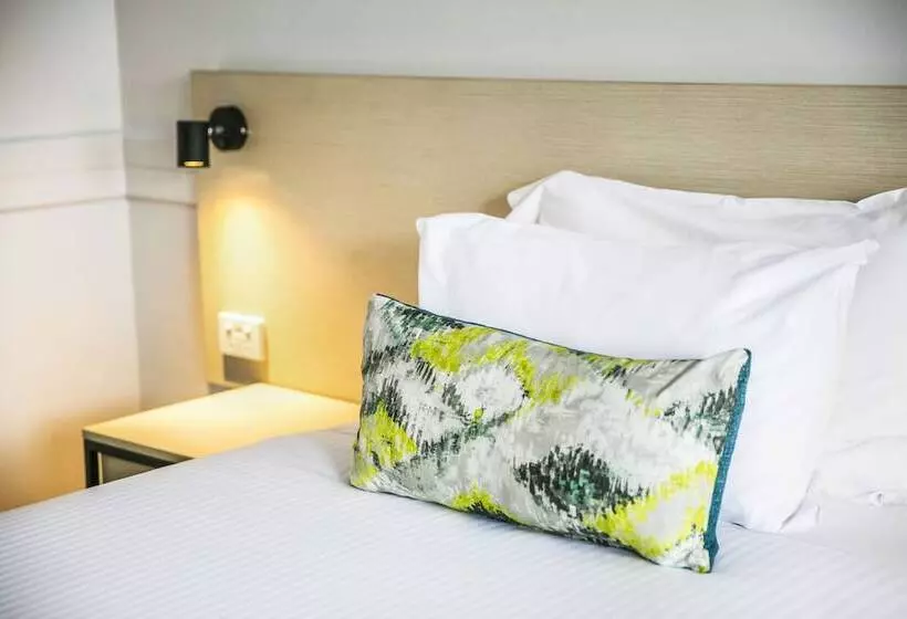 Hotel Nightcap At Matthew Flinders