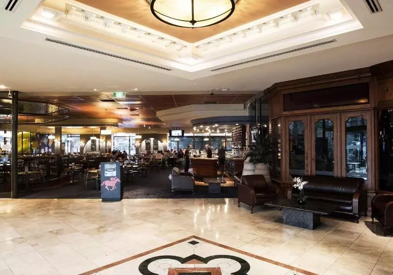 Hotel Nightcap At Matthew Flinders