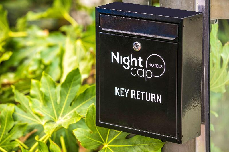 בית מלון כפרי Nightcap At Matthew Flinders