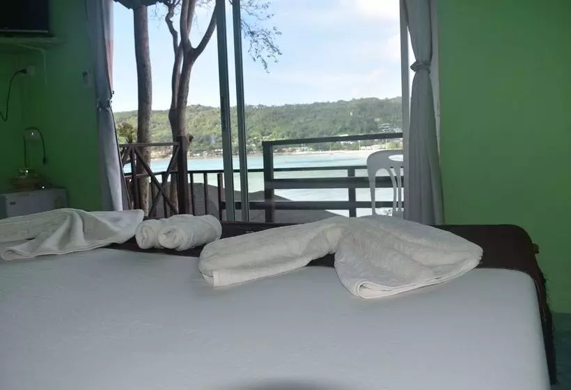 Hotel Phi Phi Beach Front Resort