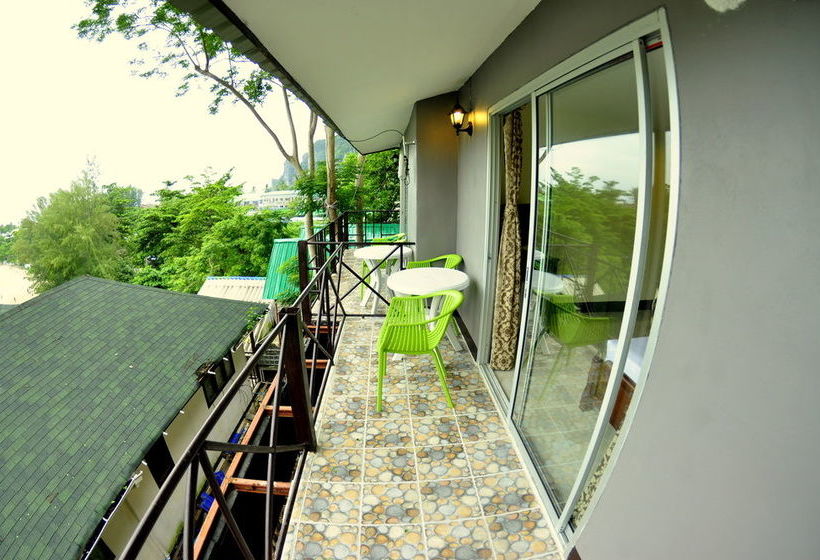 Szálloda Phi Phi Beach Front Resort